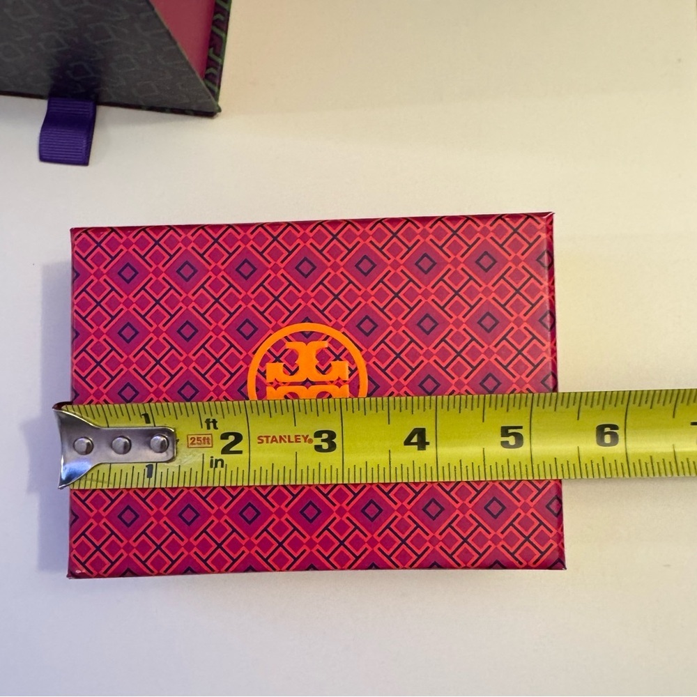 Five Small Tory Burch Boxes - Picture 5 of 9
